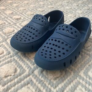 Floafers Boys’ Size 10